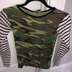 Camo & striped tee